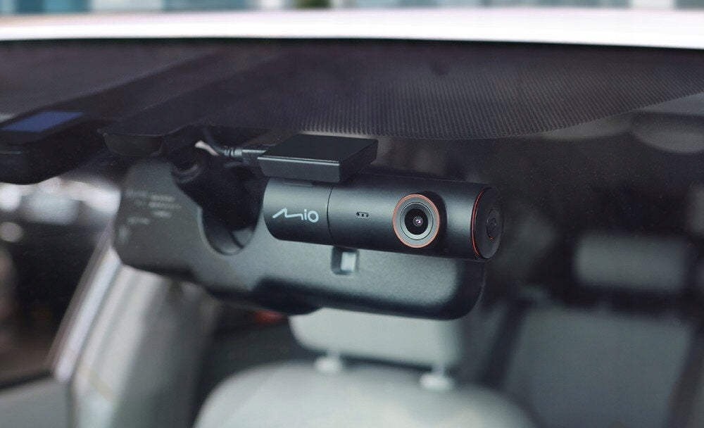 Video recorder MIO MiVue J30 2,5K resolution, WiFi, G-sensor Model MiVue J30