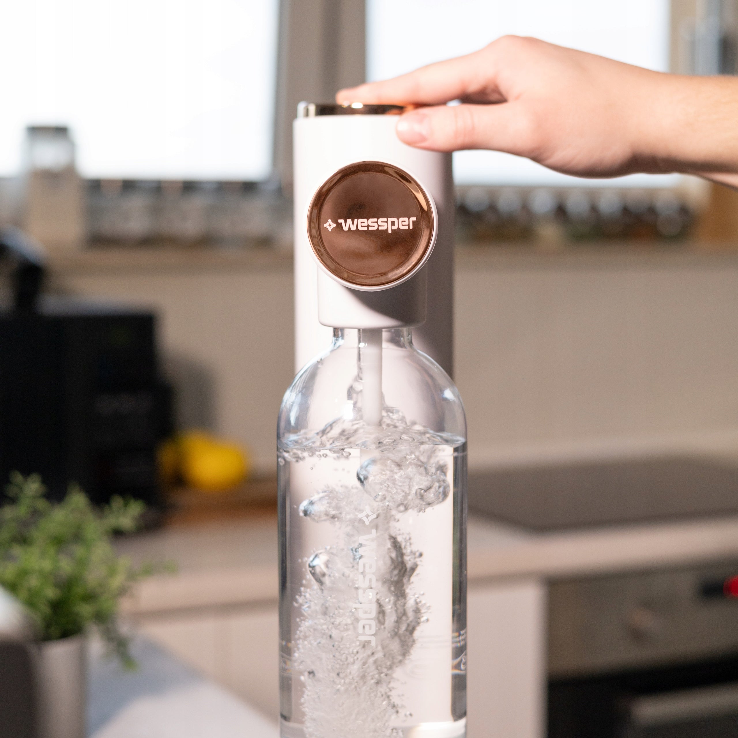 WESSPER SATURATOR FOR SPARKLING WATER S1 SODA MAKER WATER BOTTLE CARTRIDGE CO2 Packaging status original