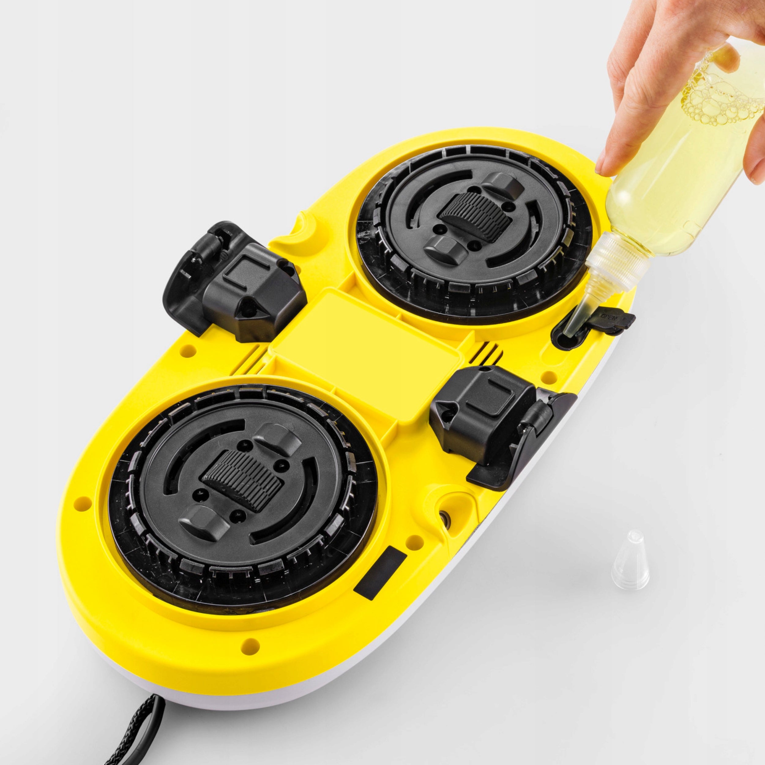 WINDOW CLEANING ROBOT KARCHER RCW 2 + 2x WINDOW CLEANING CONCENTRATE RM 500 ML Wireless operating time 40 min