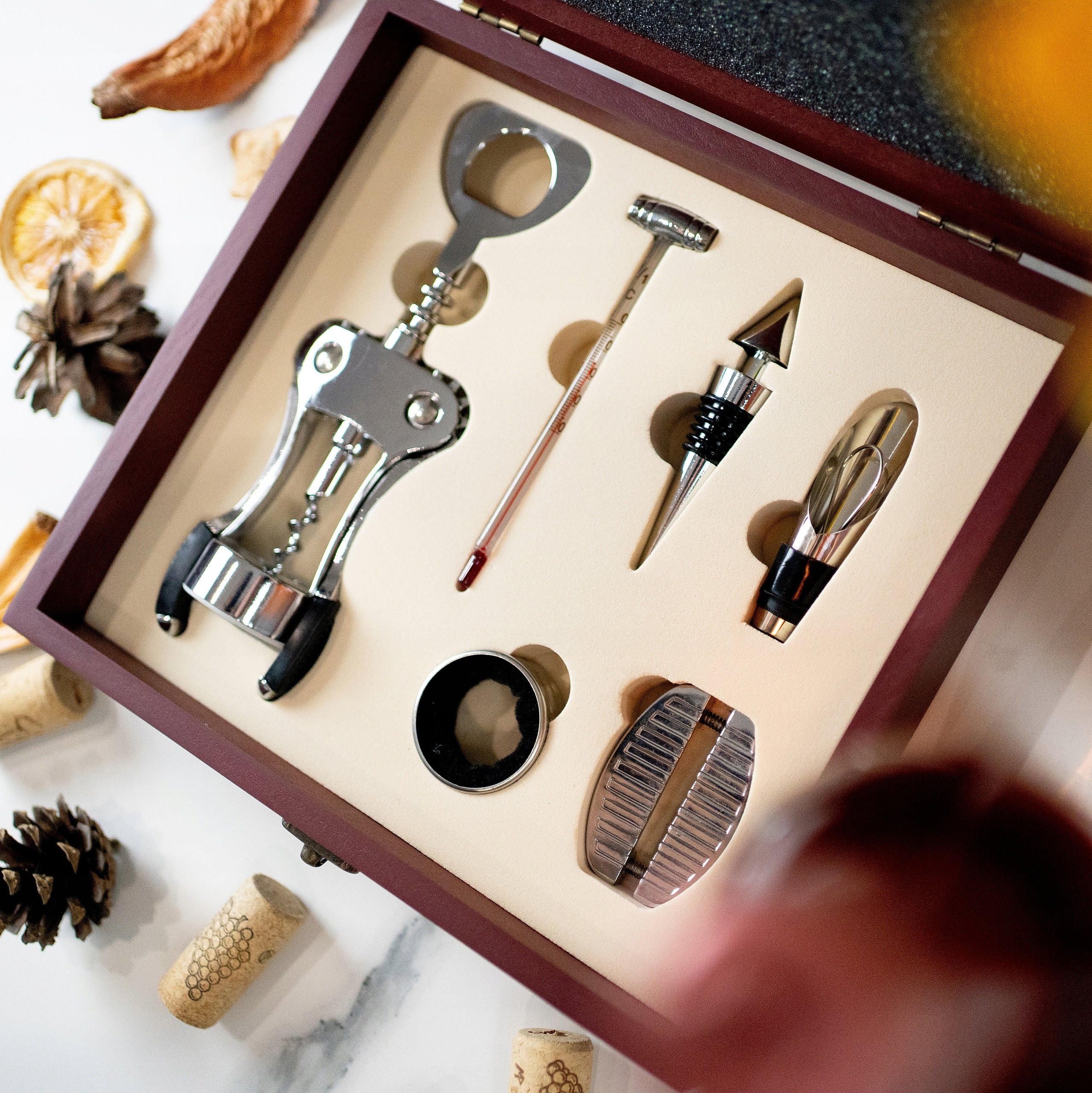WINE Opening Kit in Box CORKSCREW Pourer GIFT FOR HIM Manufacturer code SK7