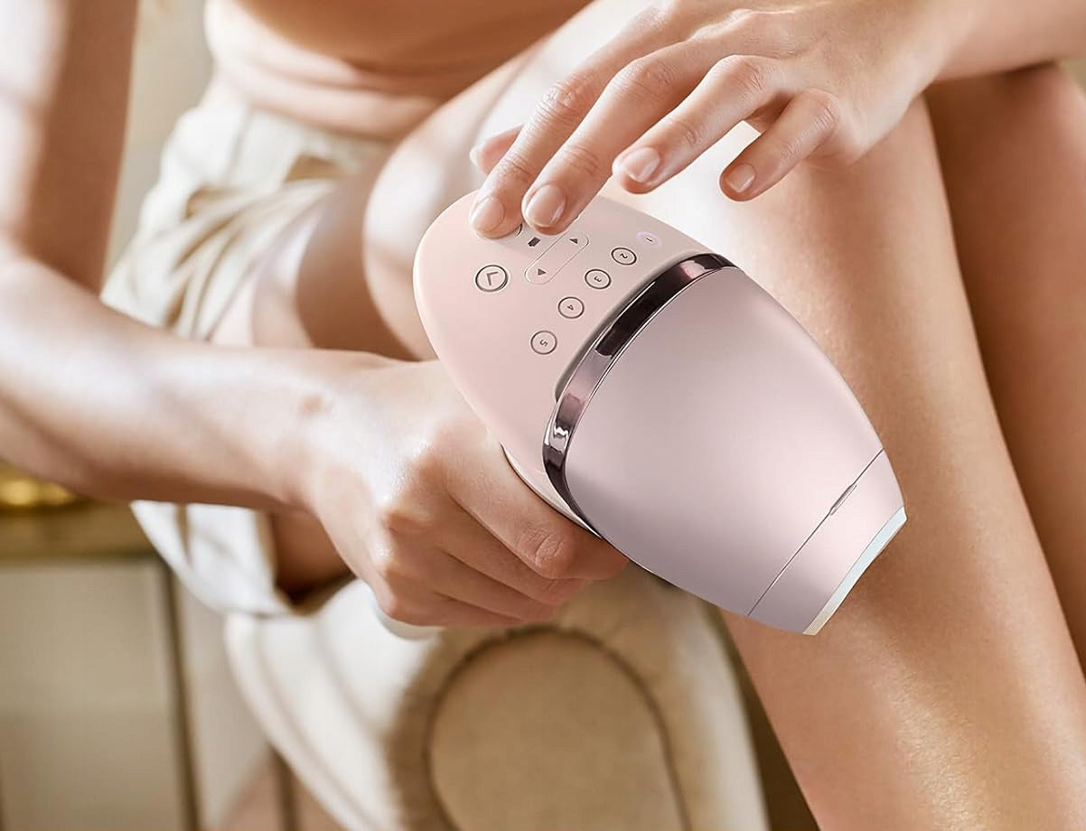WIRELESS EPILATOR PHILIPS LUMEA 9000 +4 CAPS +ETUI BRUSH +SPONGE Manufacturer code Lumea Series 9000