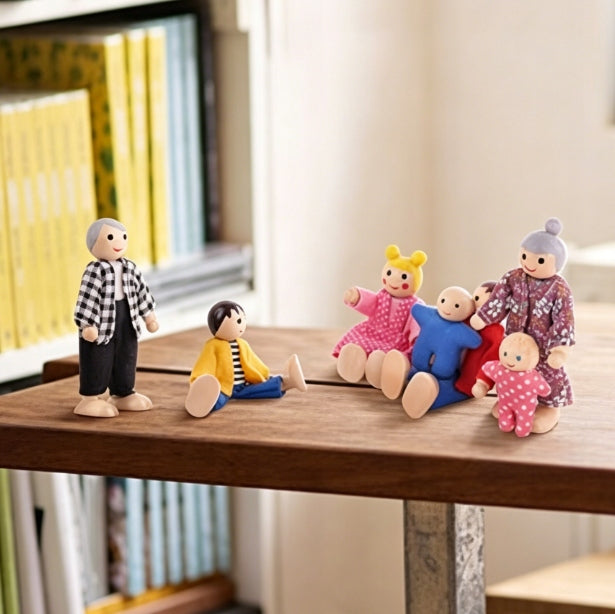 WOODEN DOLLS FAMILY SMALL DOLLS FOR COTTAGE SET OF 10 PIECES FOR CHILDREN Manufacturer code OldFamily 10szt