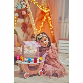 WOODEN ICE CREAM PARLOR ON COLIC Brand 4iQ Group