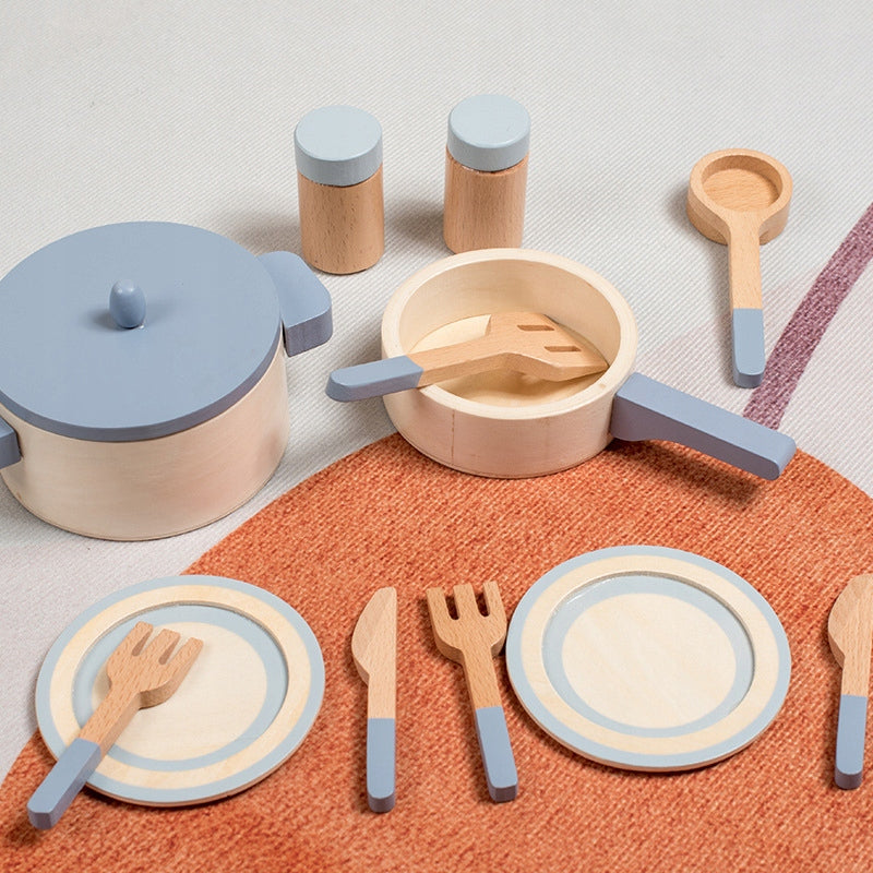 WOODEN KITCHEN ACCESSORIES POTS DISHES PLATES SET FOR CHILDREN Manufacturer code RE-1047