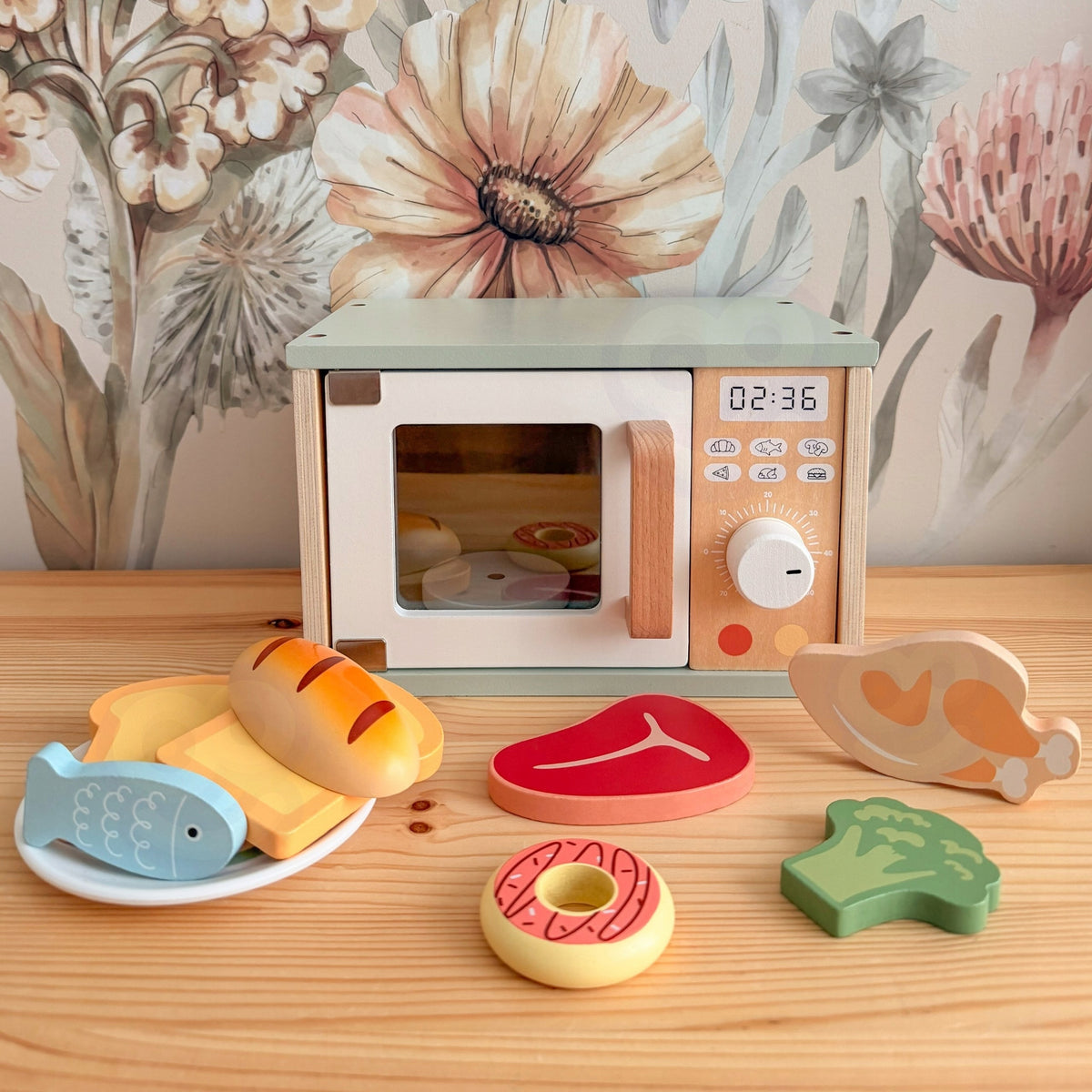 WOODEN MICROWAVE AGD CHEF SET FOR CHILDREN TOOKY TOY Brand Tooky Toy
