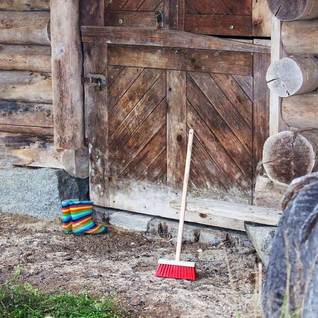 WOODEN STREET BROOM FOR CHILDREN 78 CM KLEIN Manufacturer code 6640