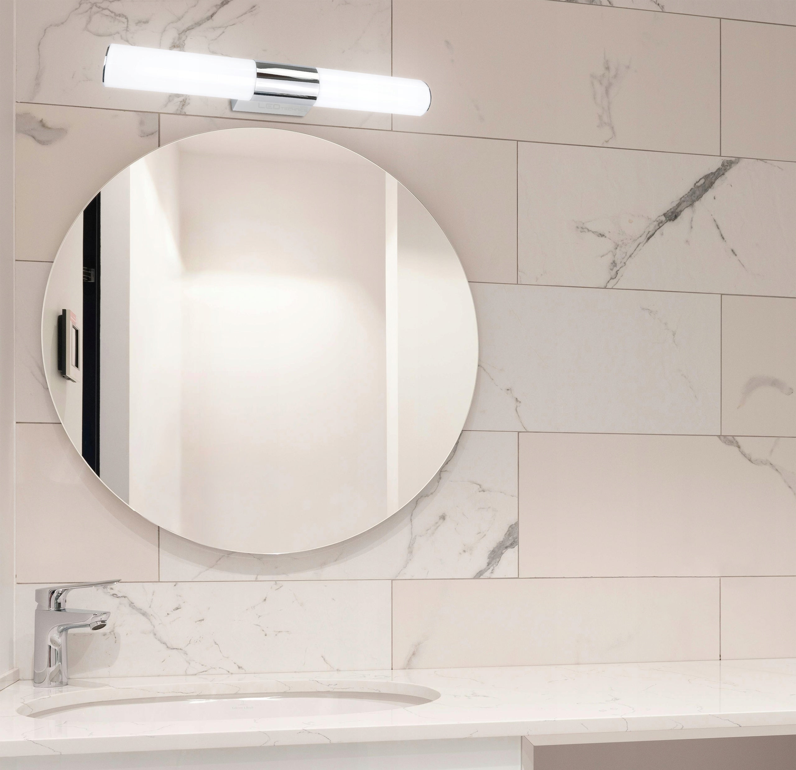 Wall Lamp 10W LED Bathroom Wall Lamp Over Mirror 40cm Neutral Packaging status original