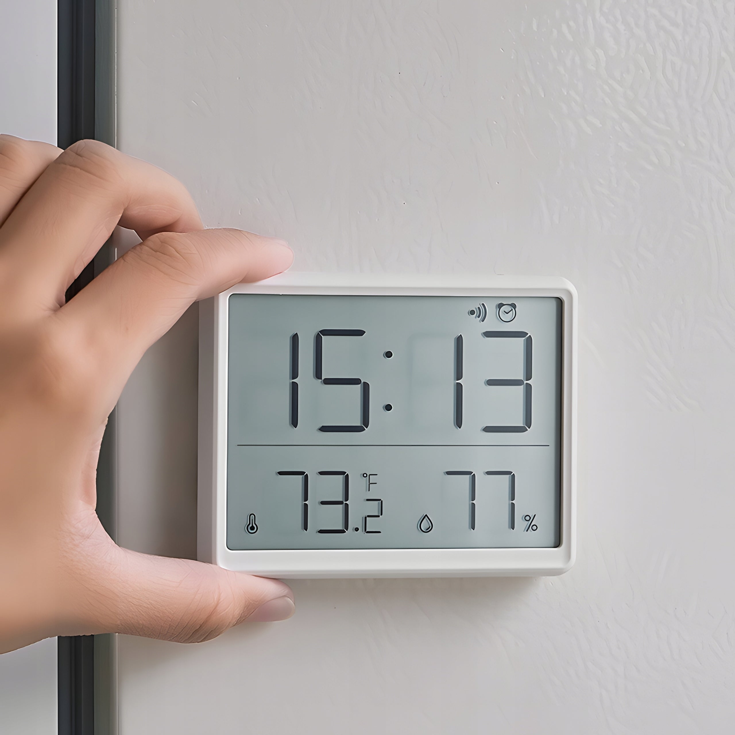 Weather Station Hygrometer Room Thermometer Clock Alarm Clock LCD Magnet White Packaging status original