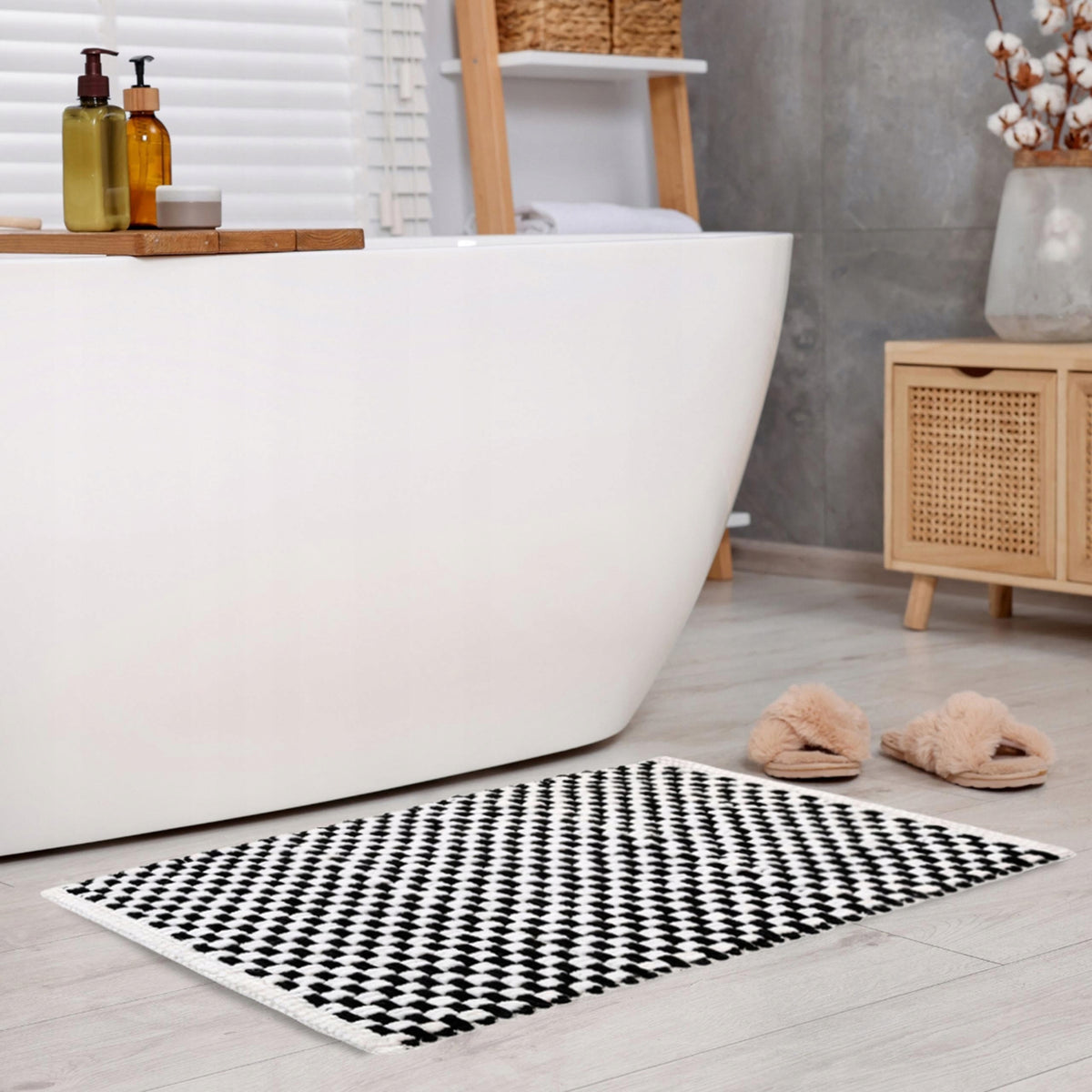 White and Black Bathroom Mat/Dywanik Braided 50x80 cm - ABSORBENT Microfiber Brand no brand
