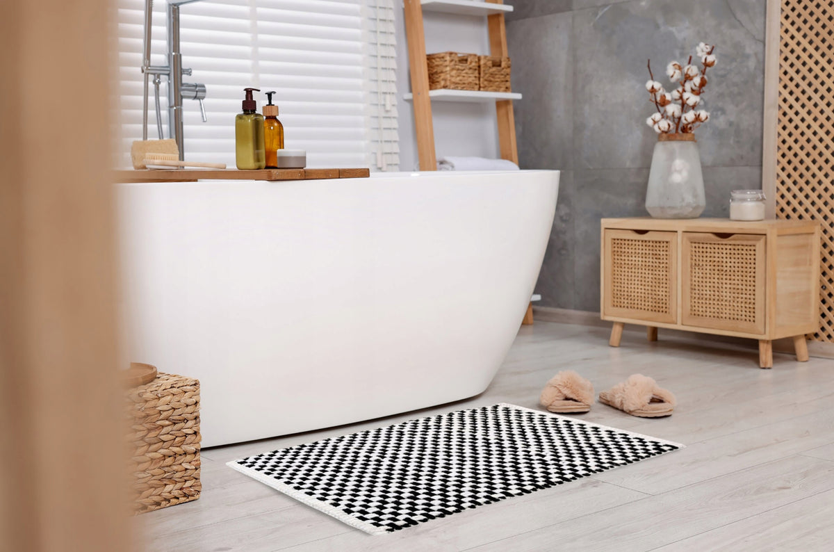 White and Black Bathroom Mat/Dywanik Braided 50x80 cm - ABSORBENT Microfiber Length 80 cm