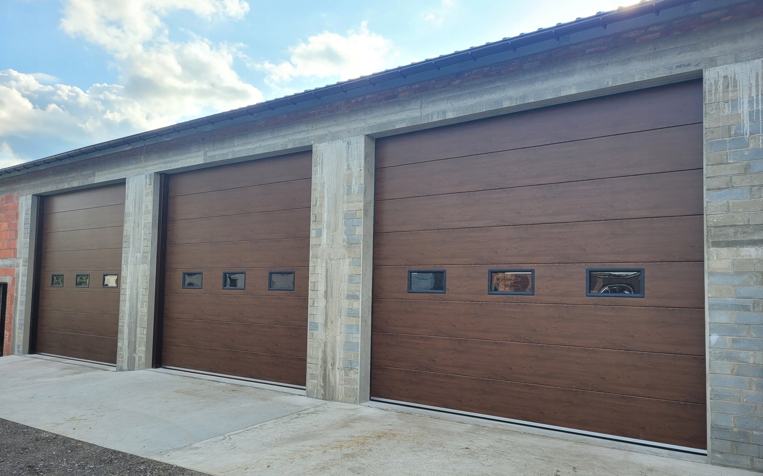 Window for sectional garage door Product width 64 cm