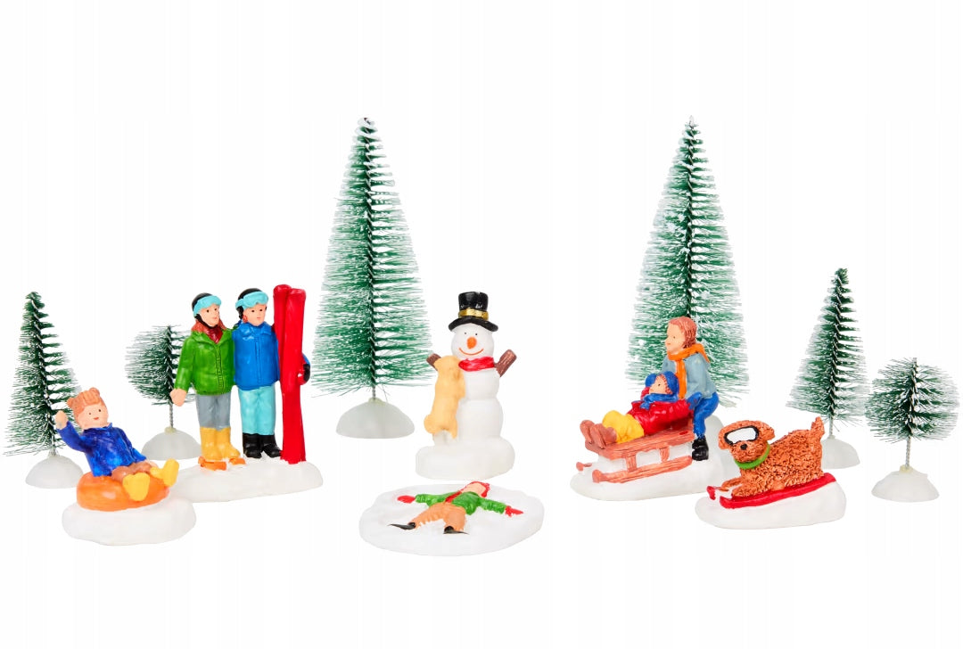 Winter town Christmas village set of figurines and Christmas trees pattern No. 1