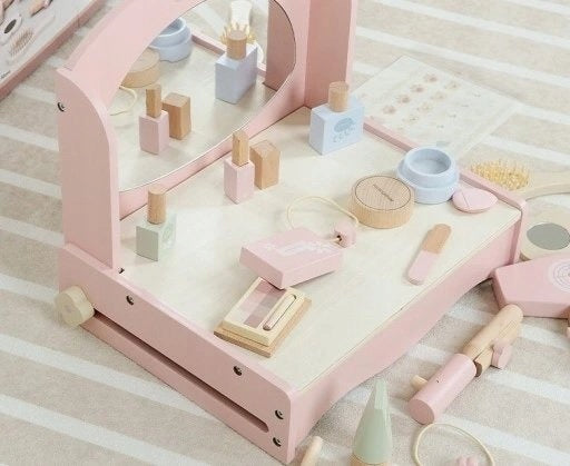 Wooden dressing table with mirror and cosmetic accessories for children 3+ Manufacturer code DREWNIANA TOALETKA Z AKCESORIAMI