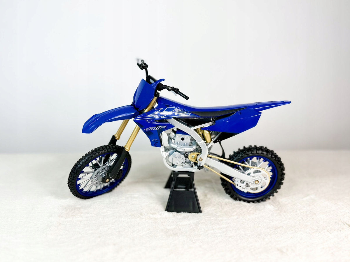 Yamaha YZ 450F 1:6 New Ray motorcycle model
