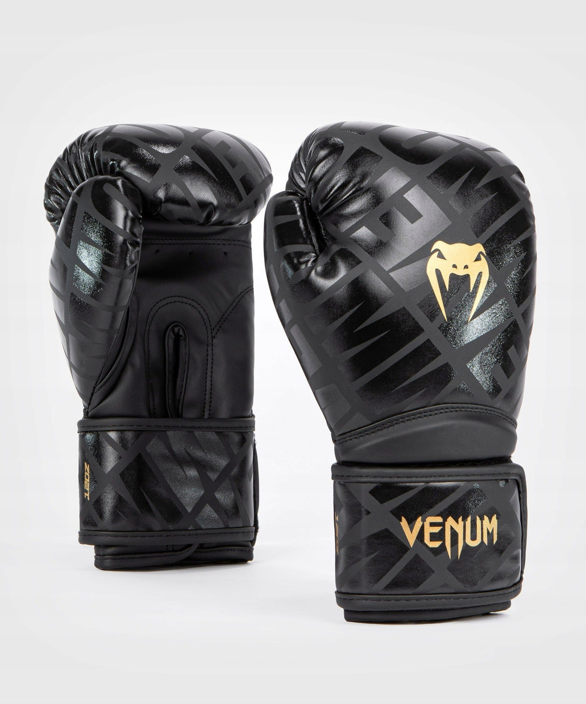 boxing gloves venum contender 1.5 XT 16OZ BLACK/GOLD Color black