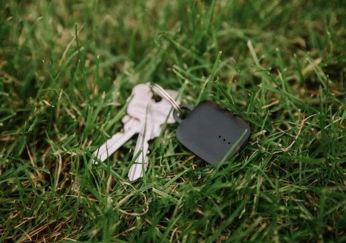 notiOne GPS locator small key ring SALE EAN (GTIN) 5906660330011