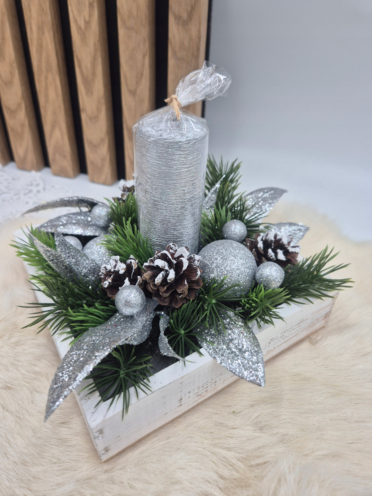 silver Christmas wreath with candle decoration wood Brand no brand