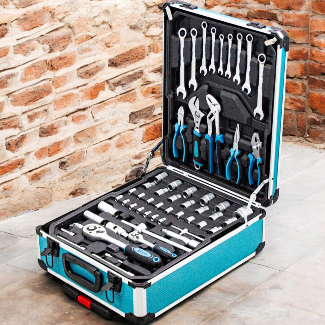 tool set 1200 el suitcase on wheels crv rattle keys Packaging status original