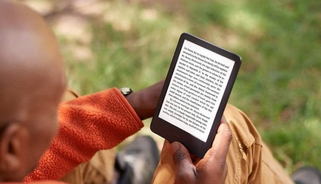 2X Amazon Kindle 11 16 GB 6 " black