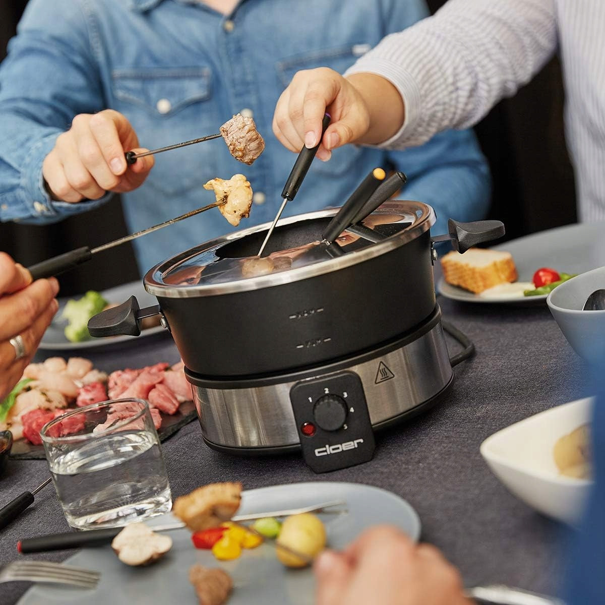 2X ELECTRIC FONDUE FOR 8 PEOPLE POT 1,5L 1000W FORK SET Capacity 1.5 l