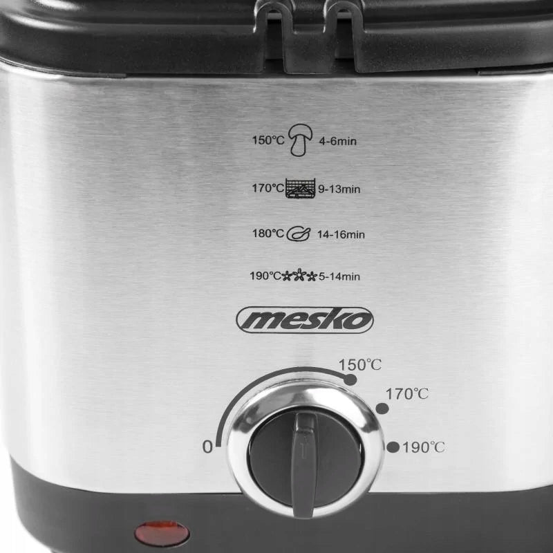 2X Mesko Traditional air fryer closed 1,5L window from top MS 4910 Model MS 4910