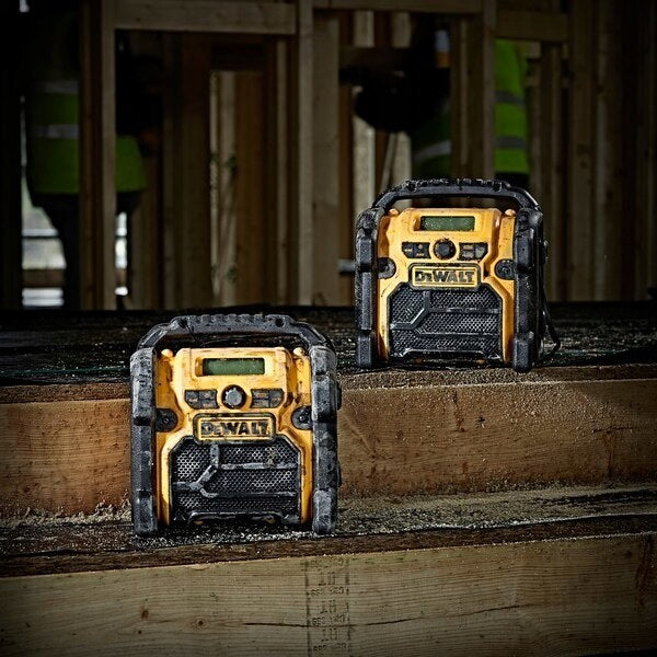 2x CONSTRUCTION RADIO XR LI-ION DAB/FM 18V 0*AH - DW DCR020 Brand DeWalt