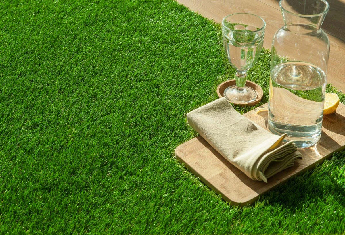 30mm DENSE ARTIFICIAL GRASS BALCONY TERRACE 200x200CM Length 2 m