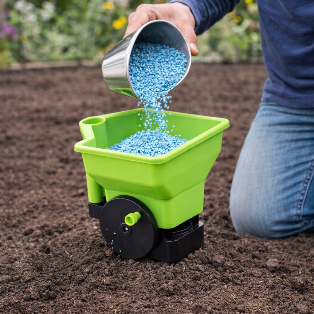 3L MANUAL SEED DRILL FOR VEGETABLE GRASS SEEDS SAND SALT FERTILIZER SPREADER Manufacturer code Rozsiewacz do nawozu, nasion 3l