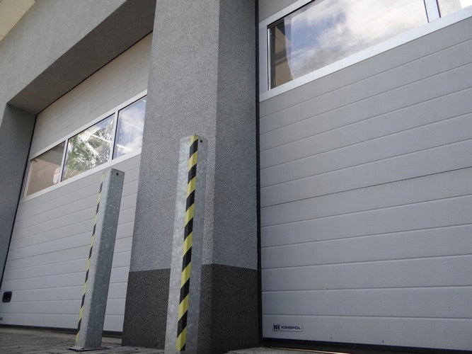 3X3 INDUSTRIAL GARAGE SECTIONAL GATE IN HAND Color White brown Green other
