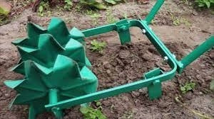 5 5-knife weeder, conditioner, garden weeder Product weight with unit packaging 4.4 kg