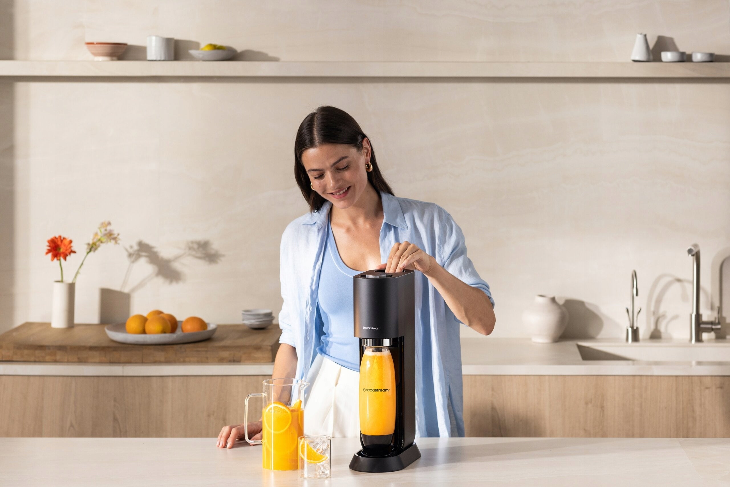 Gazuotuvas SODASTREAM Mix juodas, tinka visiems gėrimams