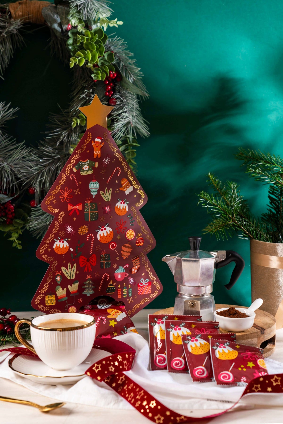 ADVENT CALENDAR with ground coffee Arabica Christmas tree gift Green Touch EAN (GTIN) 5905342118343