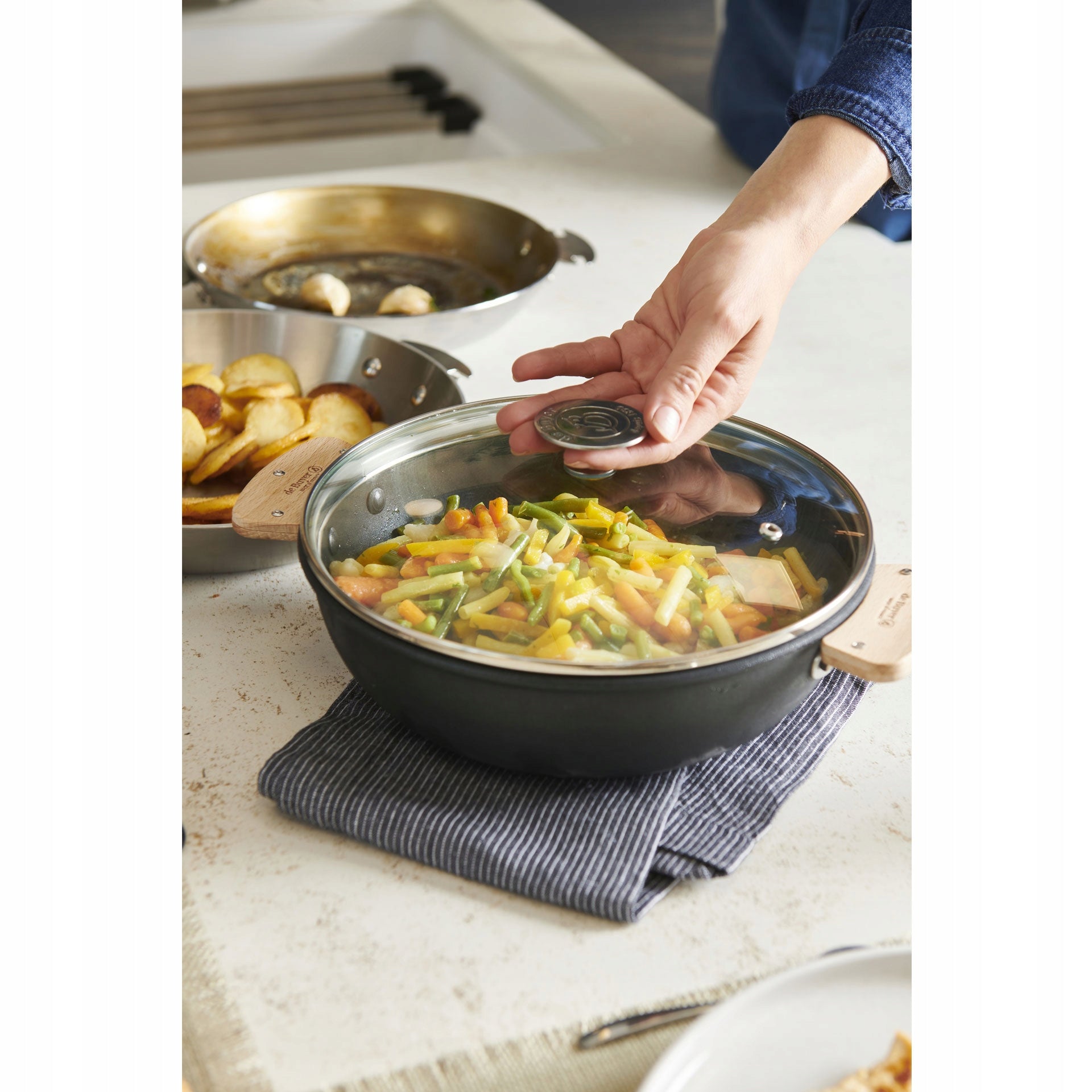 ALCHIMY Glass lid diameter 32 cm DE BUYER Additional information dishwasher safe oven safe