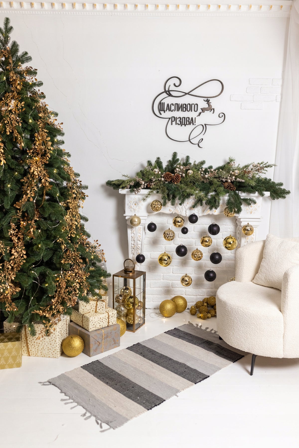 ARTIFICIAL CHRISTMAS TREE 100% PE SILICONE KOVALIVSKA 210 CM GREEN DENSE PREMIUM Manufacturer code 2929000003270