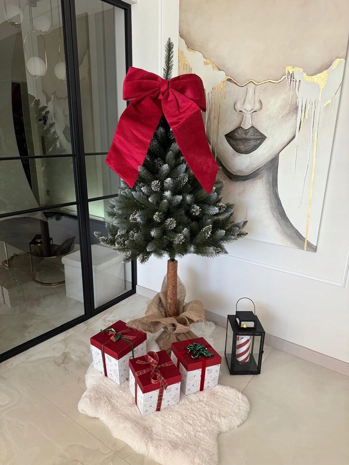 ARTIFICIAL CHRISTMAS TREE 160 CM ON THE TRUNK BEAUTIFUL DIAMOND PINE DENSE SNOW-COVERED Packaging status original