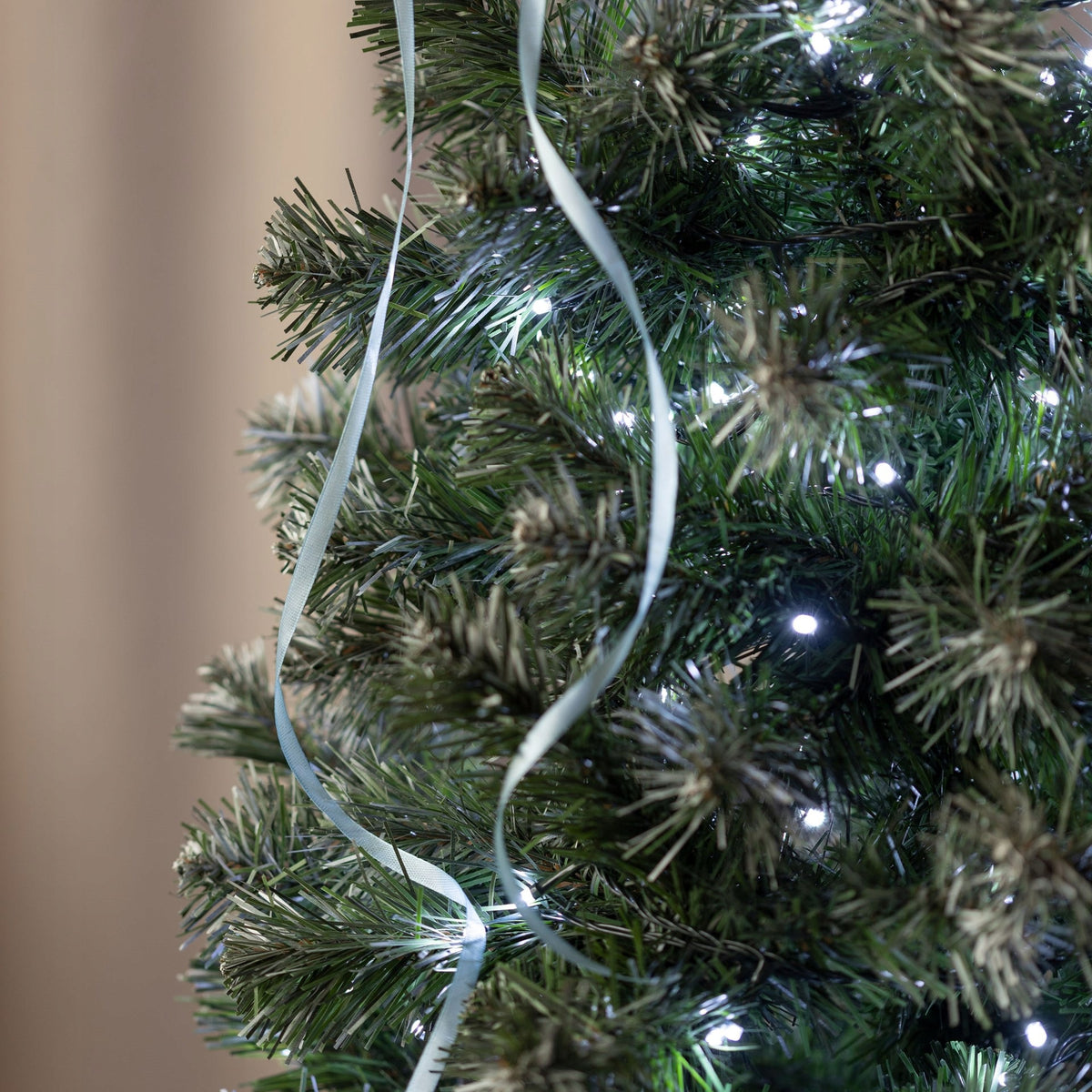 ARTIFICIAL CHRISTMAS TREE 220 cm ON THE TRUNK DIAMOND PINE DENSE SNOW-COVERED LIKE ALIVE Packaging status original