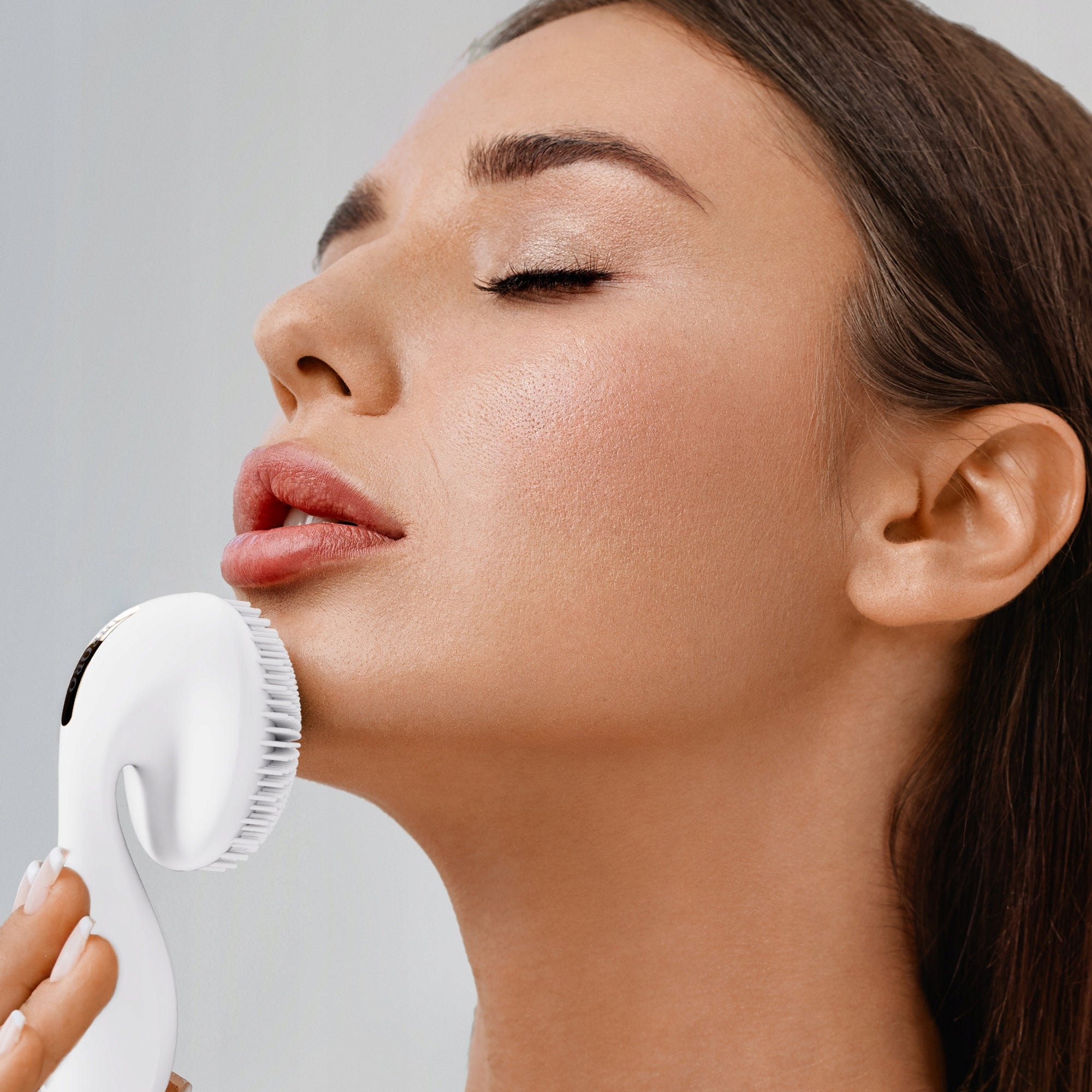 ARUM - Gold Diforo Sonic-magnetic toothbrush + Case freebie EAN (GTIN) 5908239794248