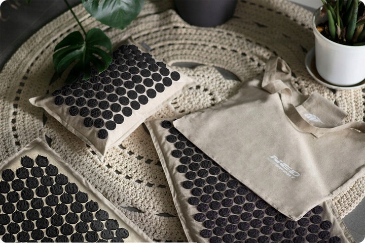 Acupressure mat with spikes Neo- Sport NS- 901 black-green Neo- Sport