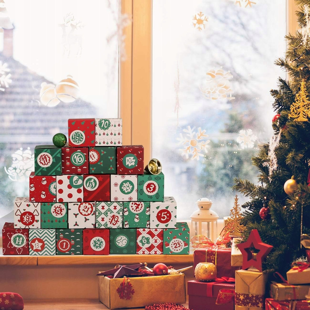 Advent Calendar Set of 24 Gift Boxes + DIY Classroom Stickers Manufacturer code KALENDARZ-ADWENTOWY-PUDEŁKA-PREZENTY-SAM