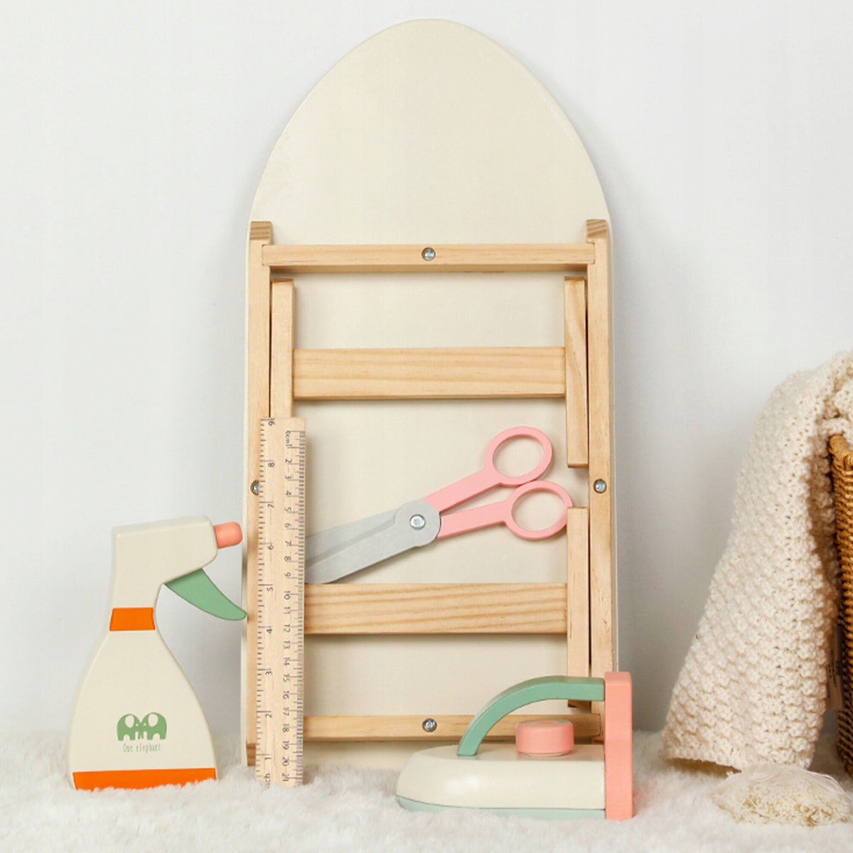 Aga4Kids Dětské dřevěné žehlicí prkno s příslušenstvím Brand Aga4Kids