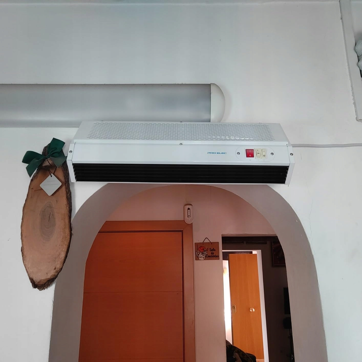 Air curtain 3 kW 580x206x 105mm Brand no brand