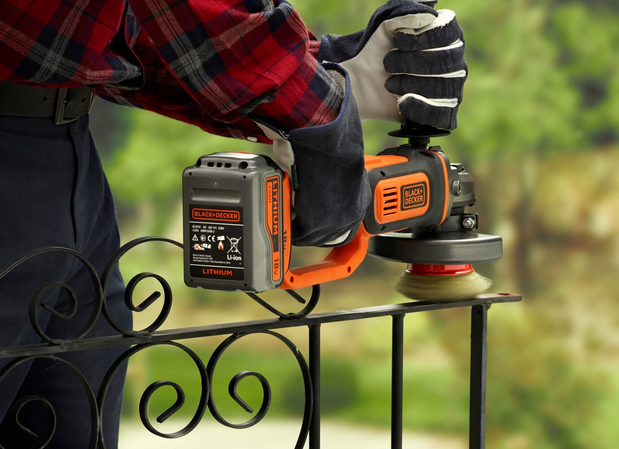 Angle grinder 125mm cordless 18V BLACK DECKER BCG720N Series BCG720N-XJ