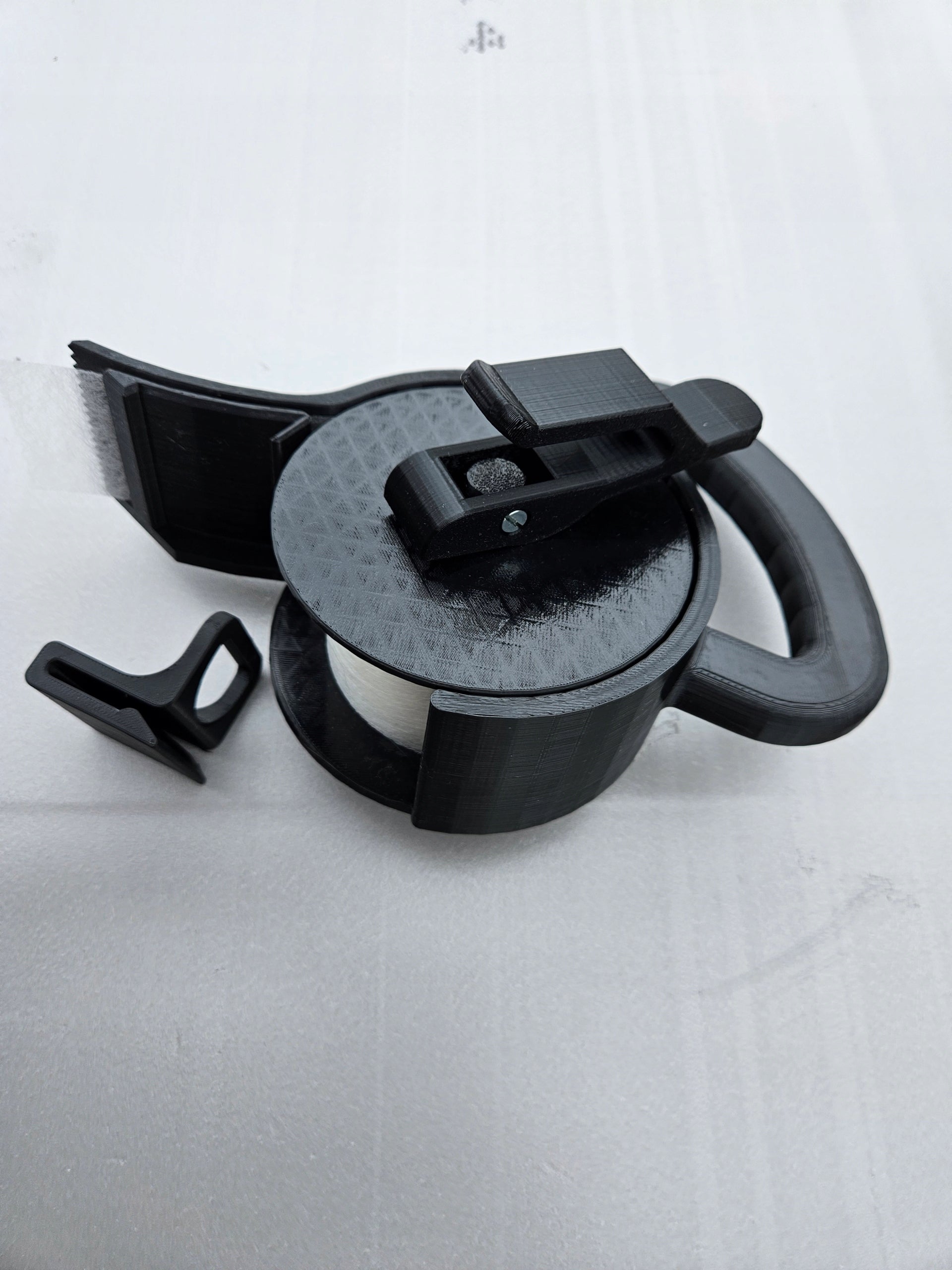 Applicator for fliseline