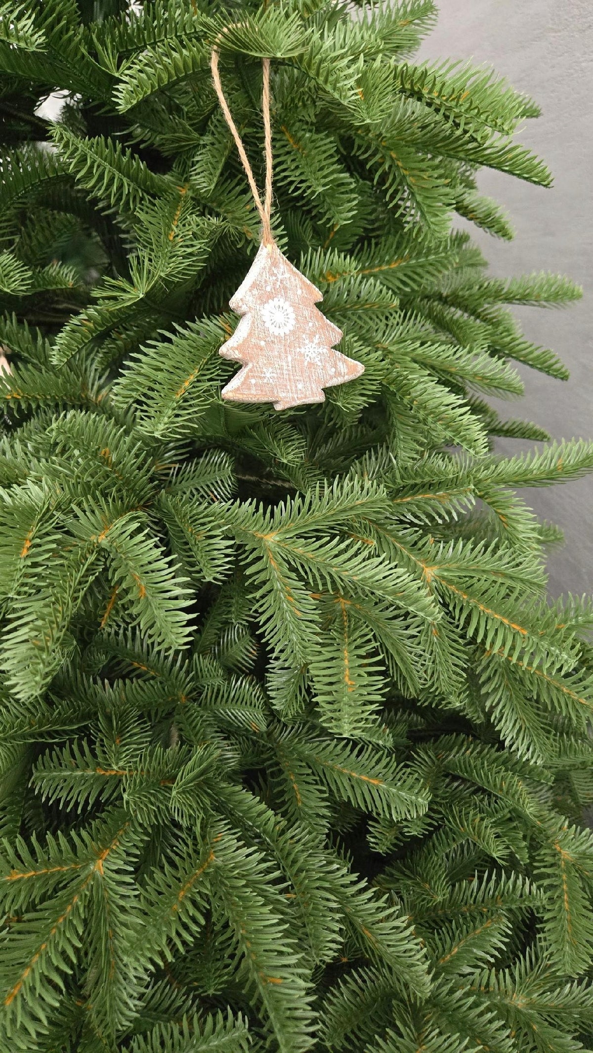 Artificial Christmas Tree 100% PE Olive Glow 2D 250cm large bright green as alive Brand Art-Trans