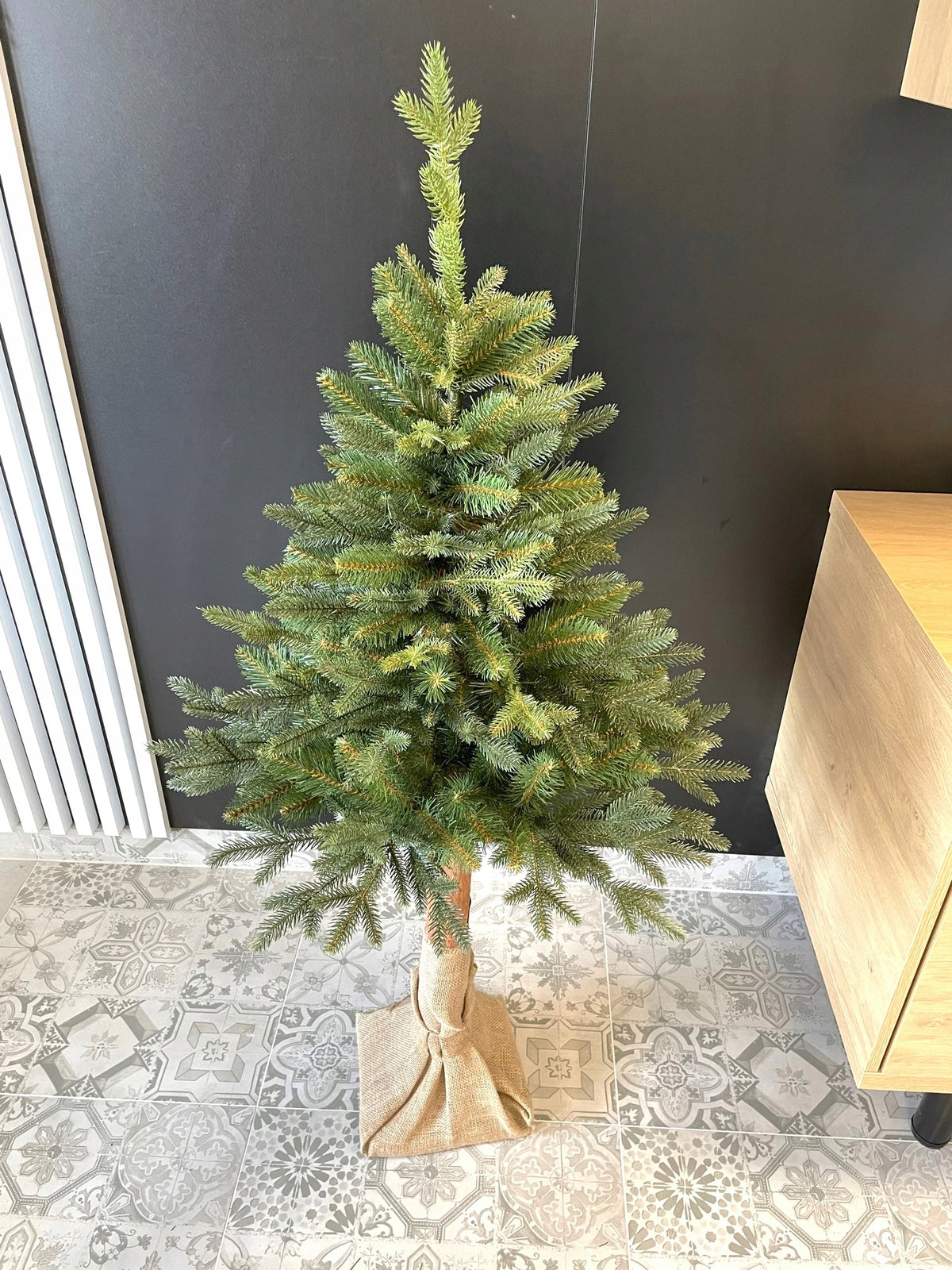 Artificial Christmas tree on a Franklin PE trunk, like a real one, 150 cm Brand Lupico