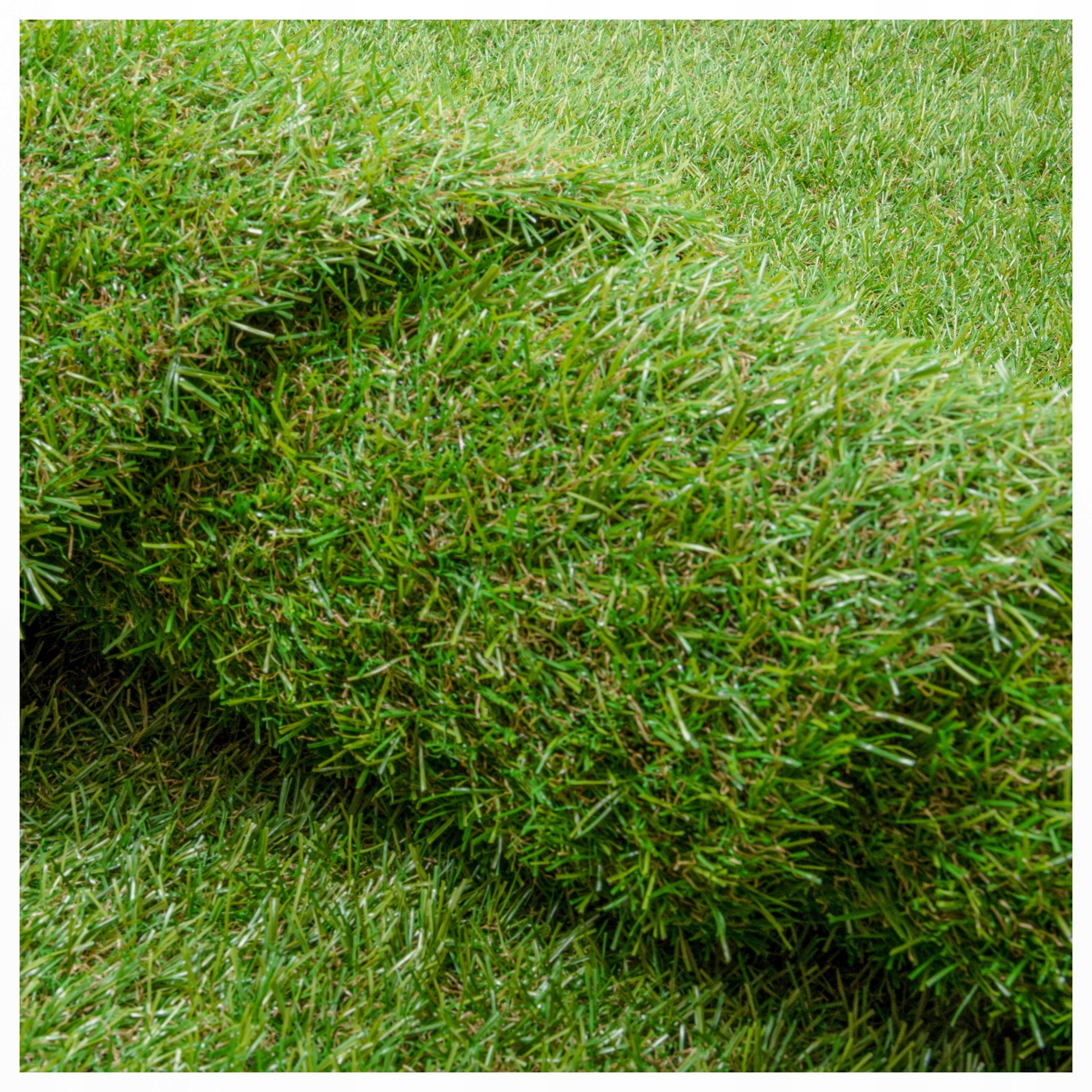 Artificial Grass 1.33m GREEN VERDE SOFT DENSE SOFT TERRACE BALCONY IN ROLL Manufacturer code 200395