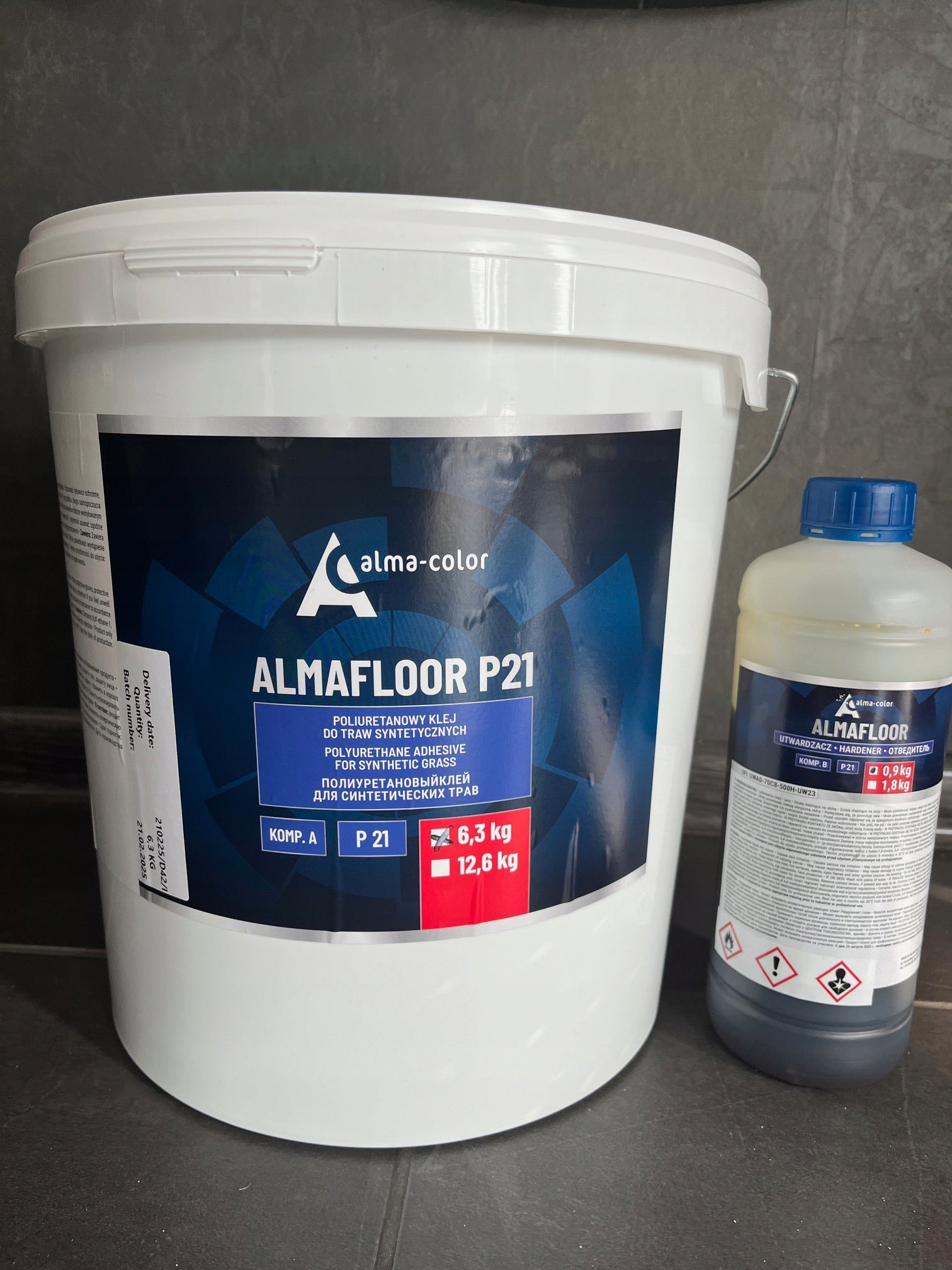 Artificial grass adhesive ALMAFLOOR NOVOL P21 GREEN 6,3+0,9kg Packaging status original