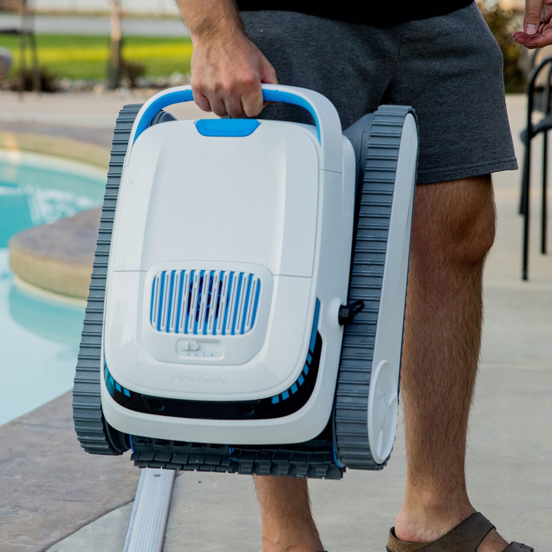 Automatic Pool Cleaning Robot Vacuum Cleaner Airrobo PC10 170m² 120 min Manufacturer AIRROBO