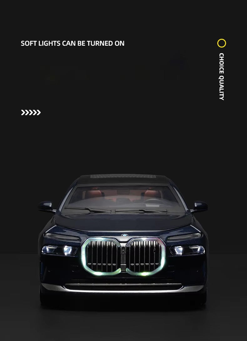 BMW i7 Beautiful model of light and sound 22cm!