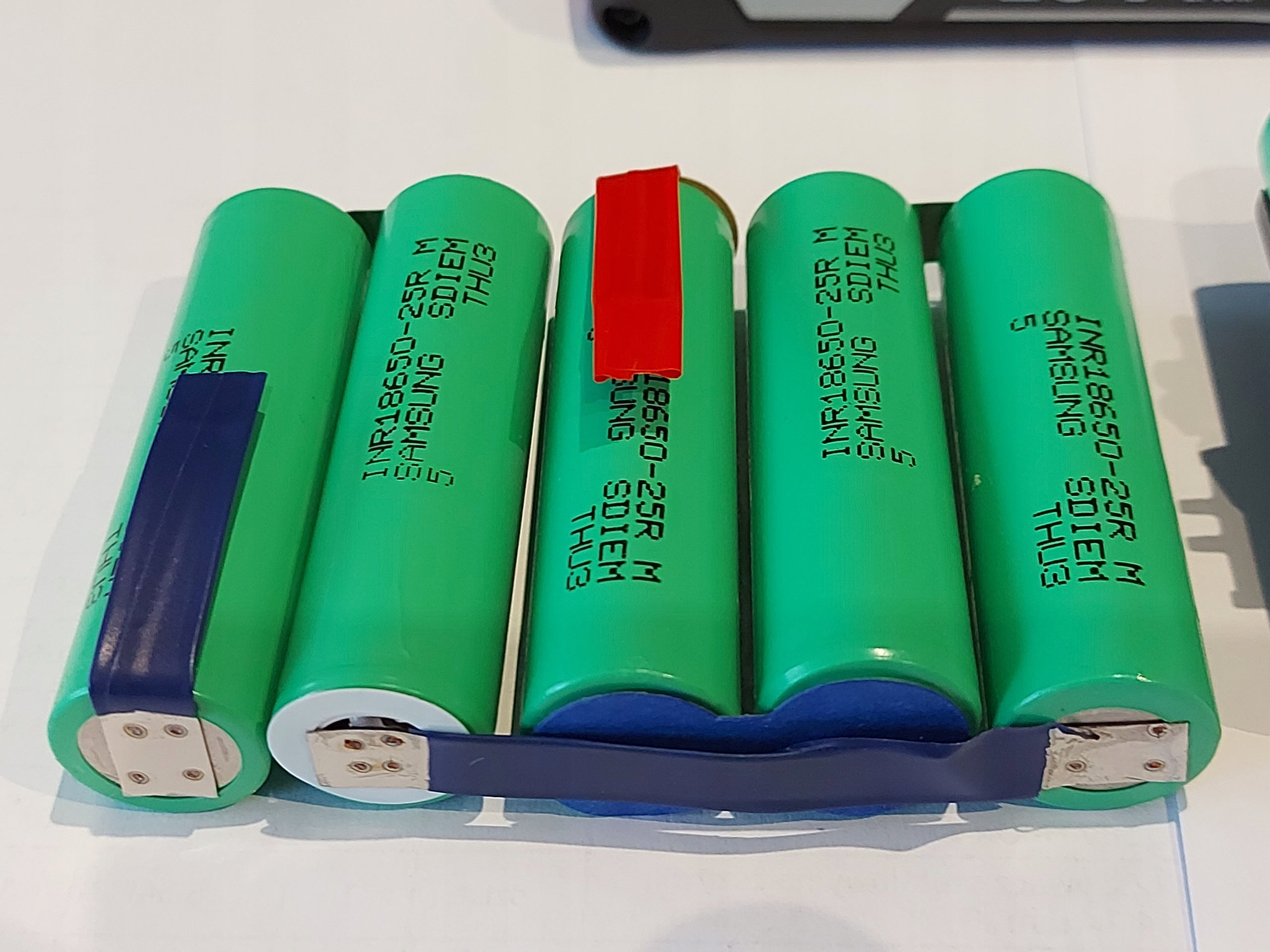 BOSCH GBA 18V li-ion self-replacement package 1,5Ah - 2,5Ah Manufacturer code 2607336092